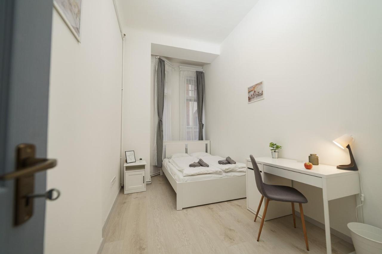 Apartment Cityscape Budget Danube *